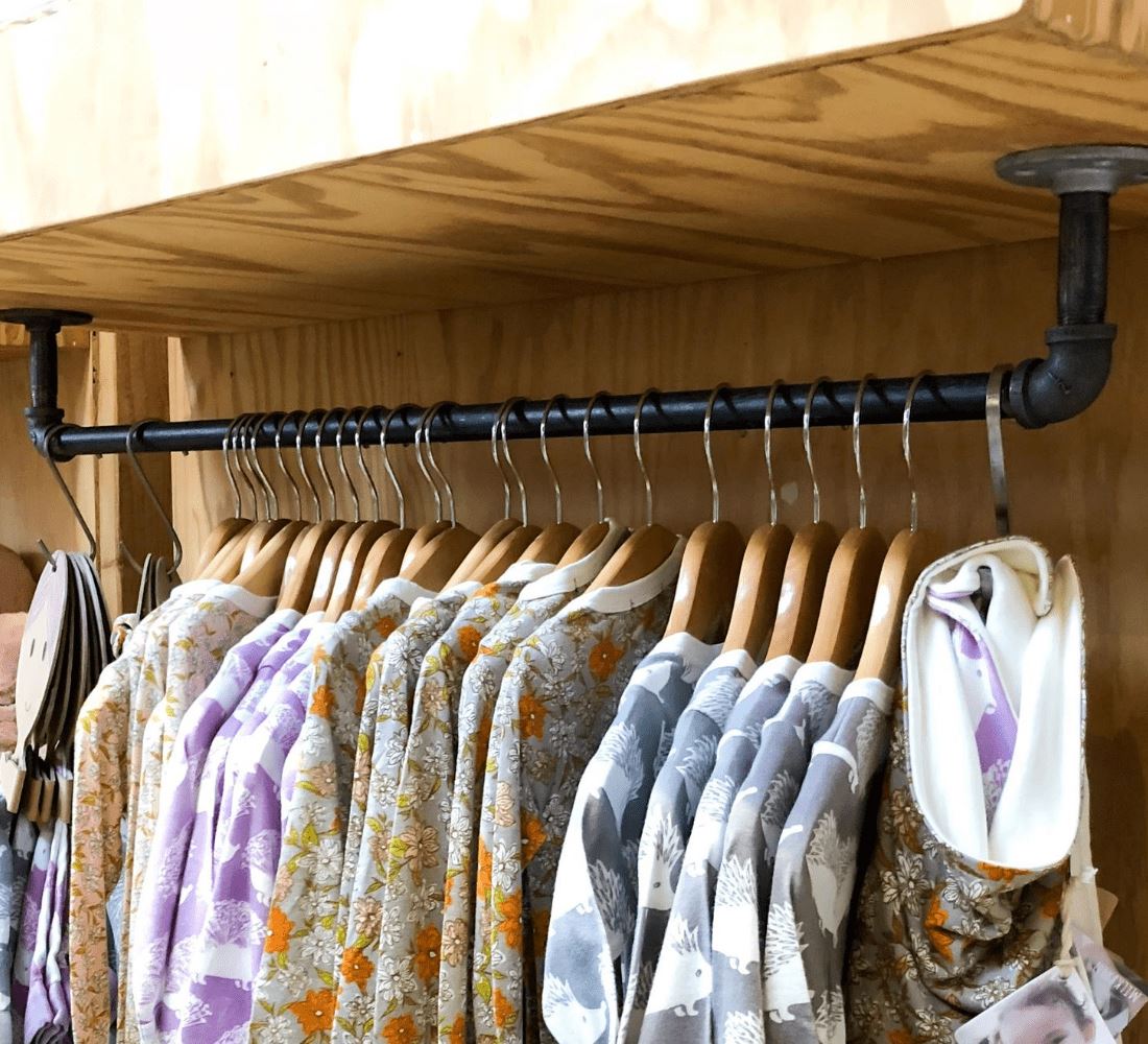 Industrial Pipe Racks (Size: 18