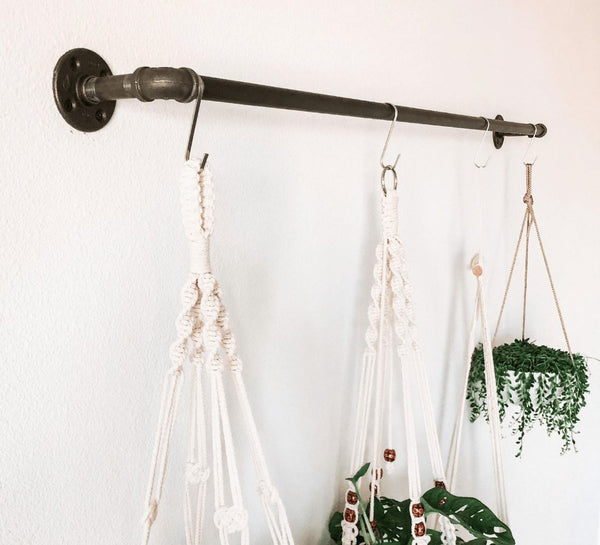 Industrial Pipe Racks (Size: 18